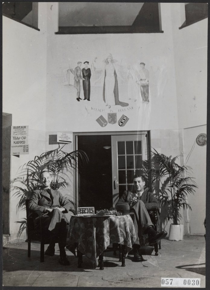 Tehuizen, repatrianten, Herrijzend Nederland, regenbogen l g, Bestanddeelnr 057-0030