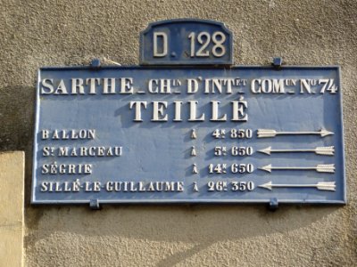 Teillé (Sarthe) plaque de cocher D 128