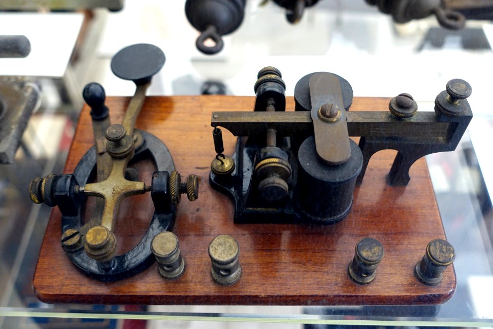 Telegraph key and sounder - Bennington Museum - Bennington, VT - DSC08644