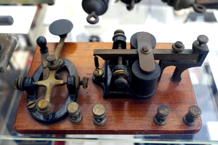 Telegraph key and sounder - Bennington Museum - Bennington, VT - DSC08644