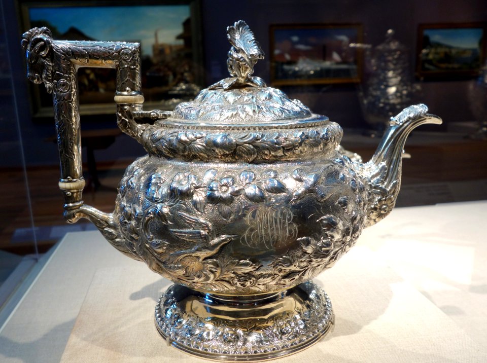 Teapot by Samuel Kirk and Sons, Baltimore, 1846, silver - De Young Museum - DSC01281