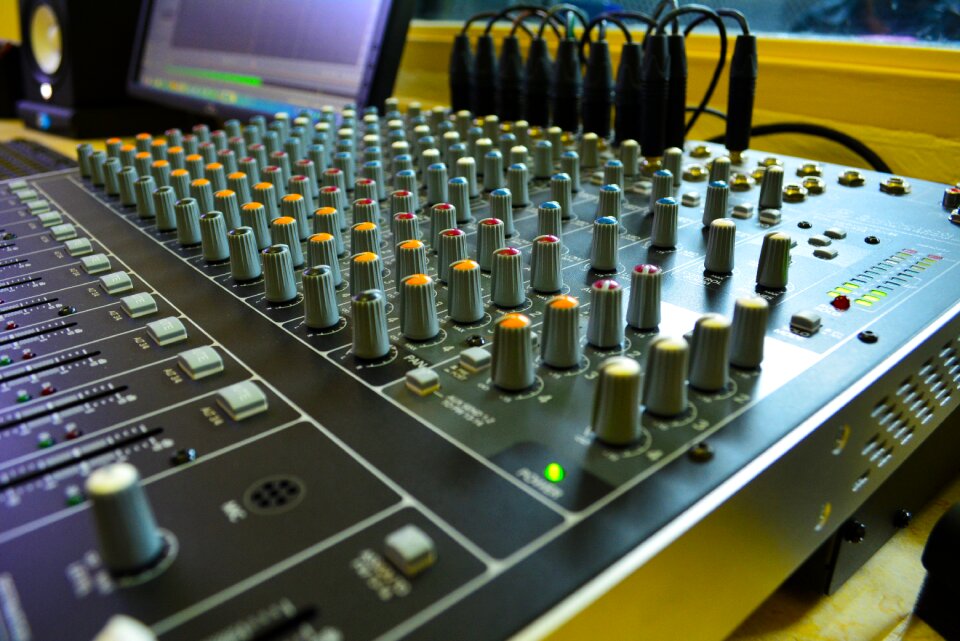 Equipment concert stereo