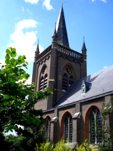 Teeffelen, tour de l'église