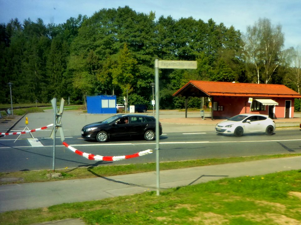 Teisnach, handbedienter Bahnübergang, 1