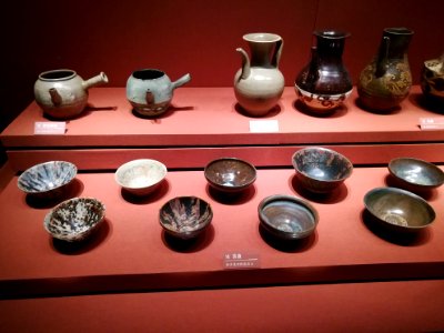 Teapots and tea bowls, Qiziqiao Kiln in Xiangxiang, Song dynasty, Hunan Museum