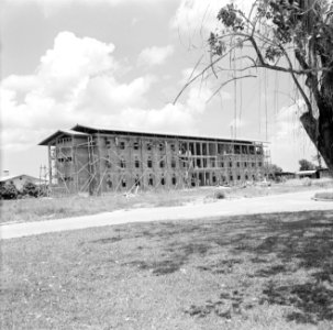 Technische school in aanbouw in Paramaribo, Bestanddeelnr 252-2238