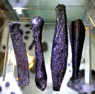 Tektites, Indochinite - Center for Meteorite Studies - Arizona State University - Tempe, AZ - DSC05855