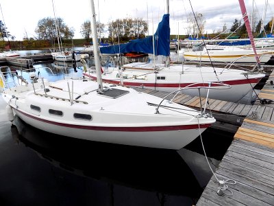 Tanzer 22 and Cal 25 sailboats 1714