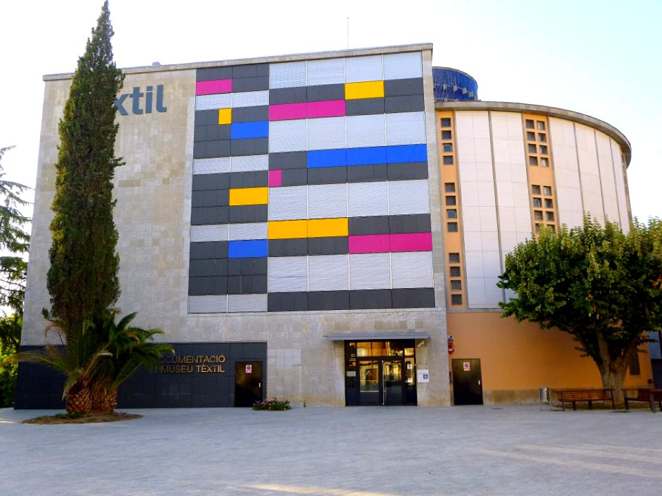 Tarrasa - Centre de Documentació i Museu Tèxtil (CDMT) 1