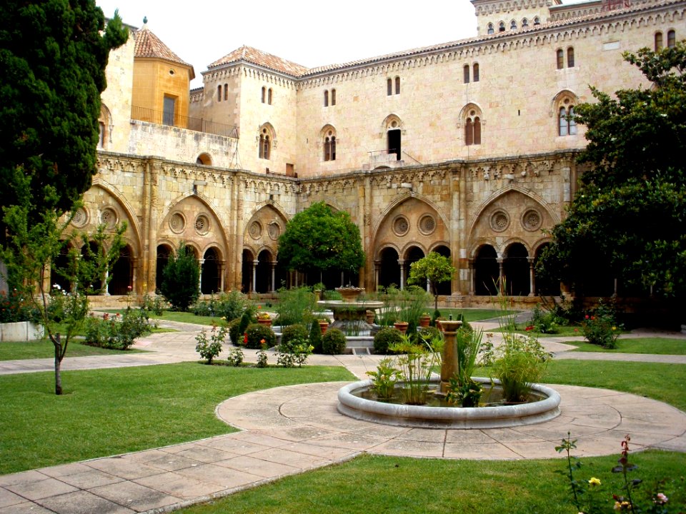 Tarragona - Catedral, claustro 01