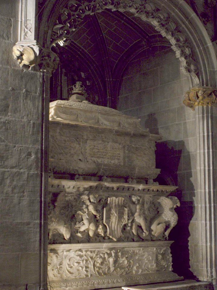 Tarragona - Catedral, Capilla de los Cardona o de la Madre de Dios de Montserrat 3