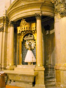 Tarragona - Església de Sant Francesc i Santa Clara, interior 04