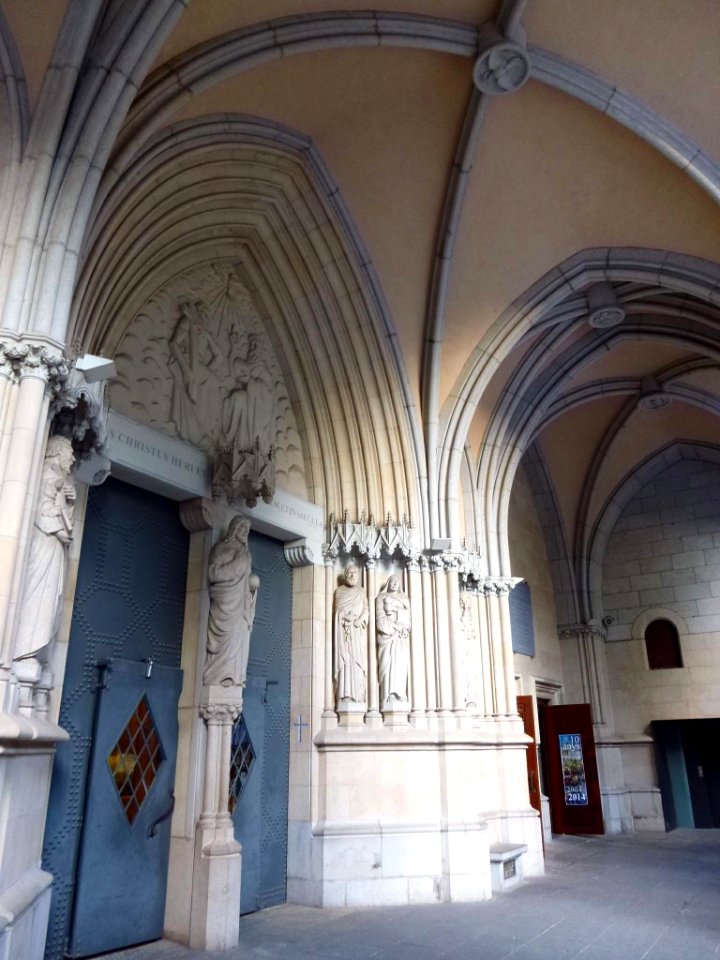 Tarrasa - Catedral, exterior, portada 05