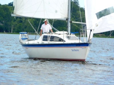 Tanzer 25 sailboat Solitaire 1925