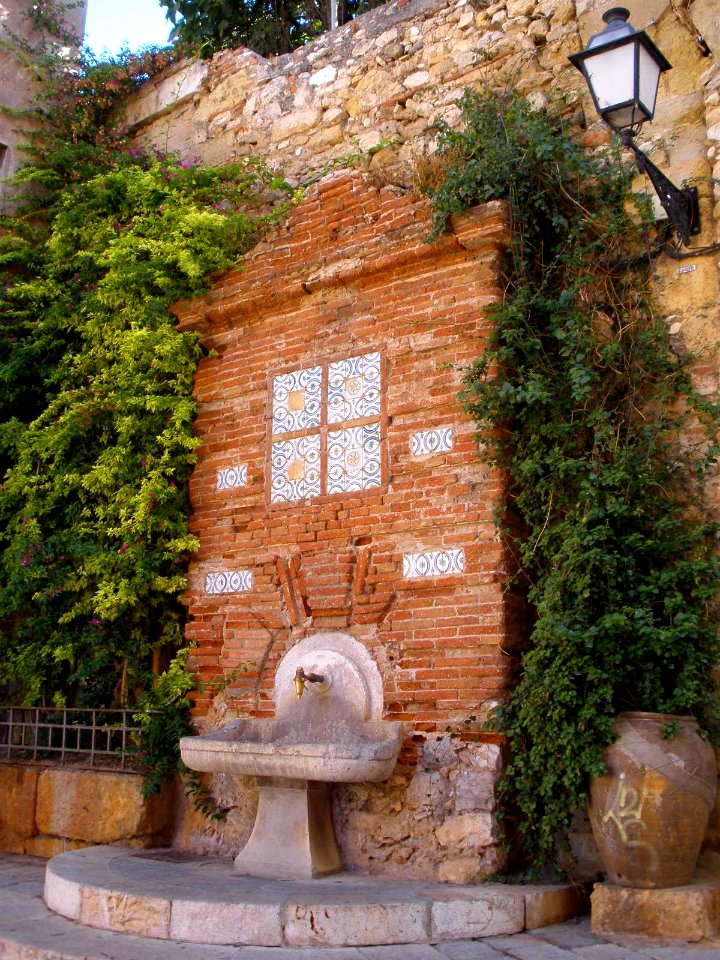 Tarragona - fuente urbana 2