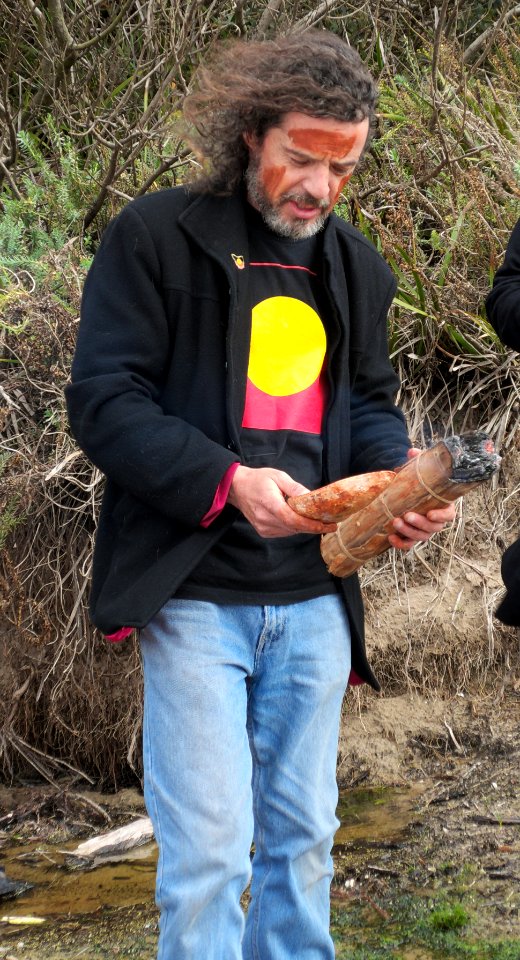 Tasmanian-Aboriginal-ochre-painting-20160924-010