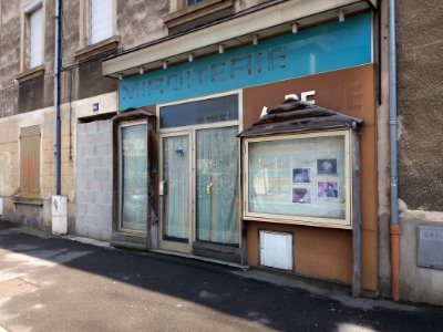 Tassin-la-Demi-Lune - Avenue de la République - Ancienne miroiterie