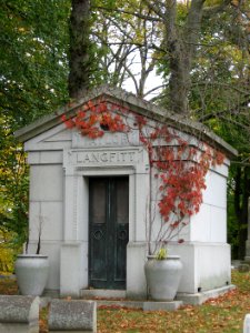 Taylor–Langfitt mausoleum, Highwood Cemetery, 2020-10-24, 01