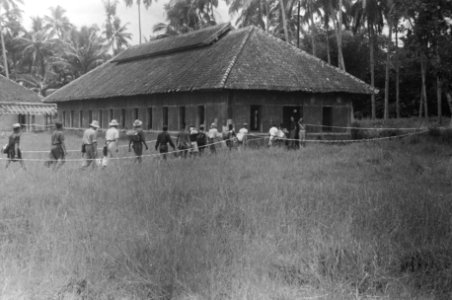 Tasikmalaja voor de evacuatie van de TNI-troepen komt een hele organisatie kijk, Bestanddeelnr 1521-3-2