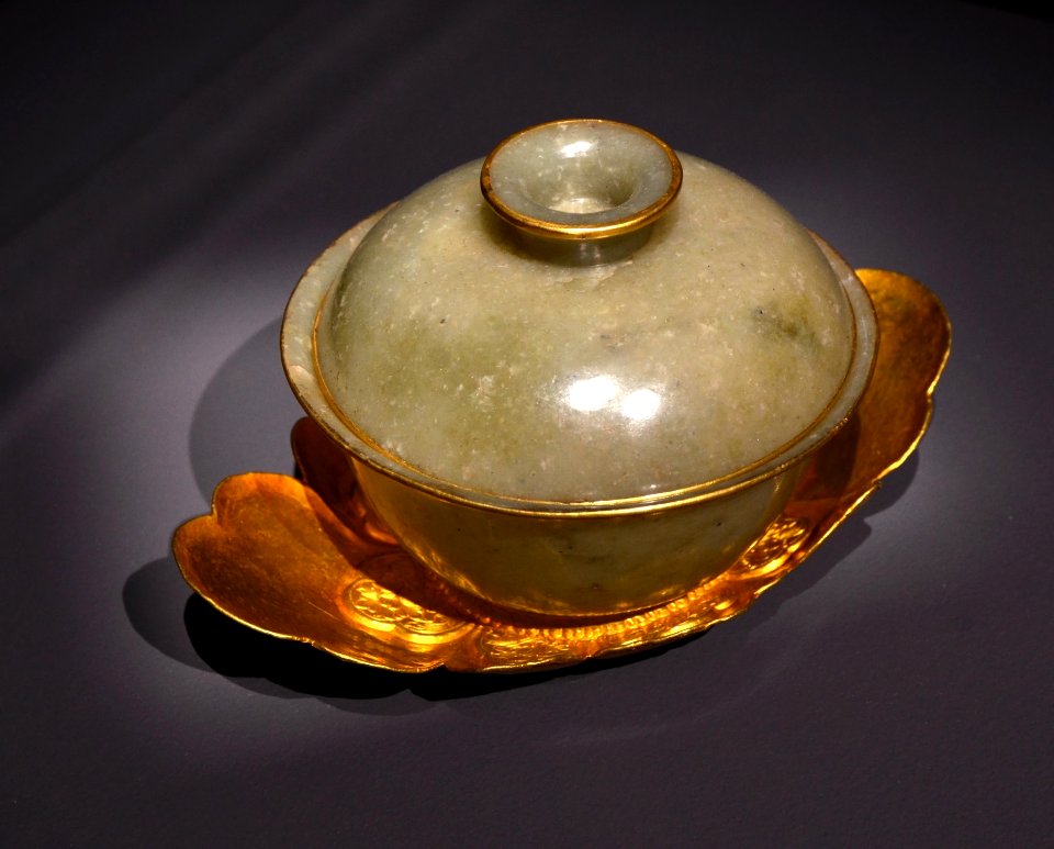 Tasse et présentoir Dynastie Qing Fontainebleau 30122016