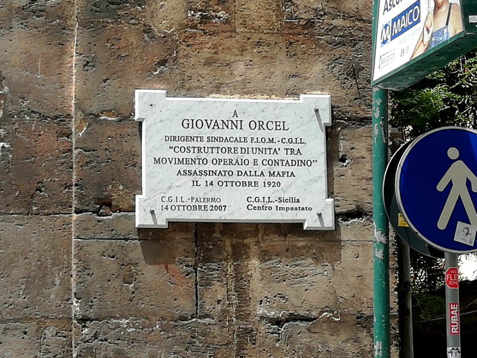 Targa a Giovanni Orcel
