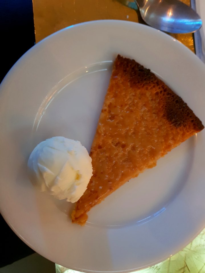 Tarte à rien et boule de glace au yaourt 