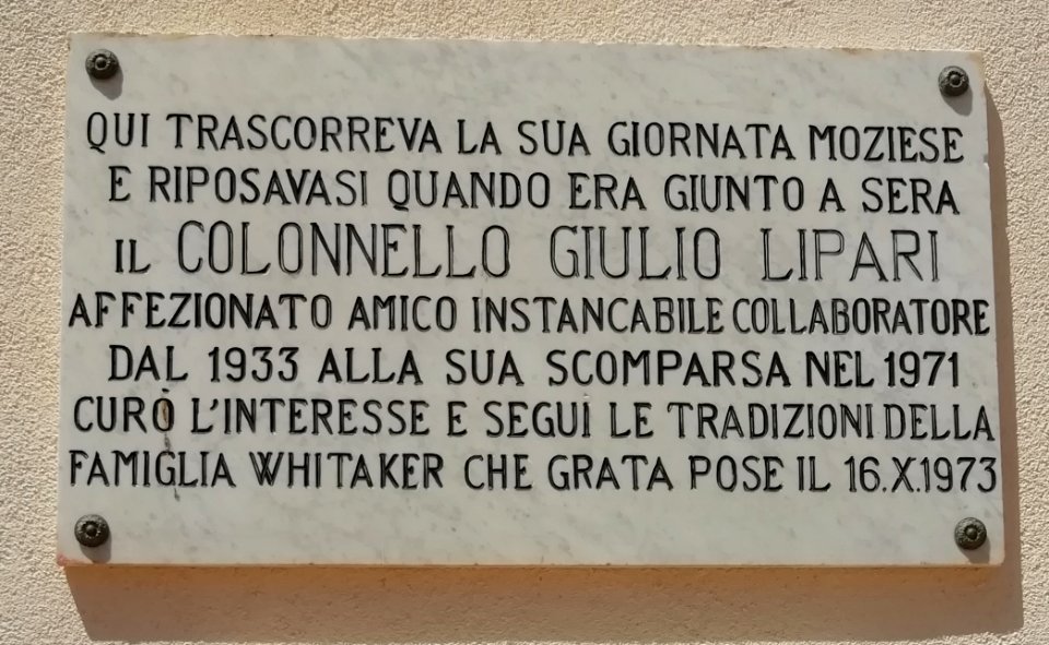 Targa a Giulio Lipari
