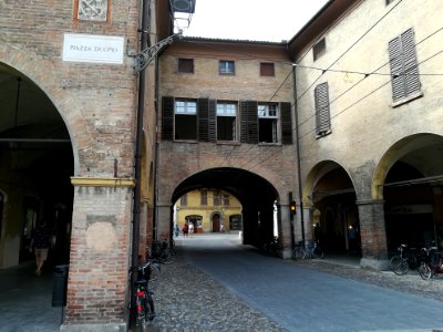 Targa Piazza Duomo 01