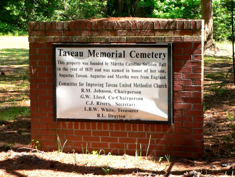 Taveau Memorial Cemetery sign