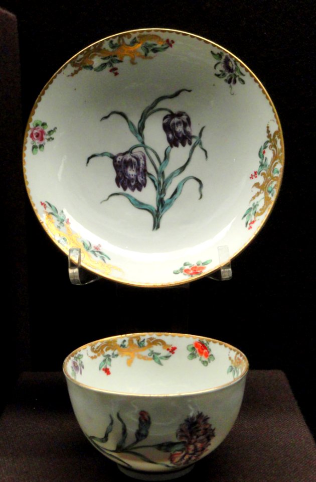 Teabowl and saucer, c. 1775, Bristol China Manufactory, decoration atttributed to Henry Bone, hard-paste porcelain, overglaze enamels, gilding - Gardiner Museum, Toronto - DSC00765