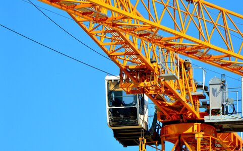 Crane arm lift loads construction work