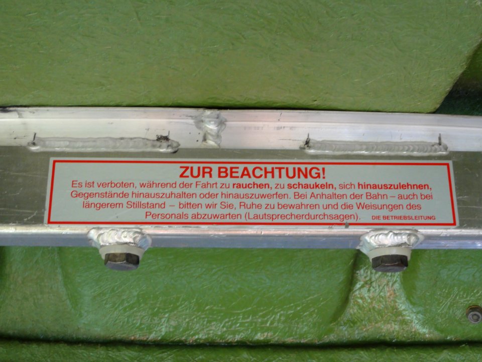 Taubensteinbahn — Schild in einer Gondel