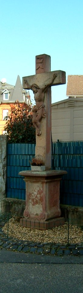 Taunusstr. schwalbach kreuz
