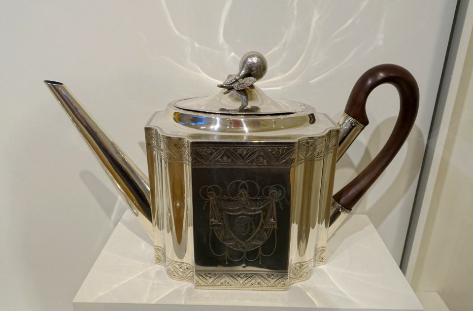 Tea set by Alexander Snow Gordon, New York, 1 of 5, c. 1795, silver - Peabody Essex Museum - DSC07167