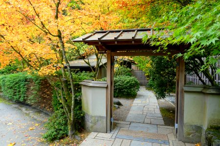 Tea garden gate - Portland Japanese Garden - Portland, Oregon - DSC08278