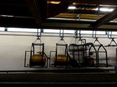 Taubensteinbahn — Talstation (Innenansicht Gondeln zum Materialtransport)