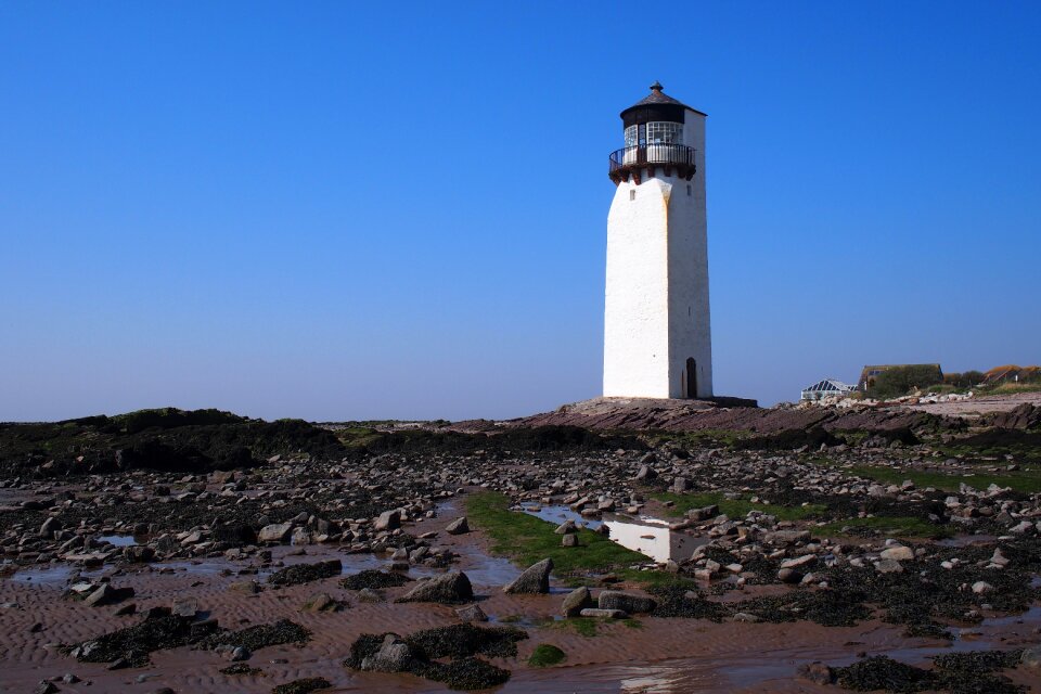 Nautical navigation tower
