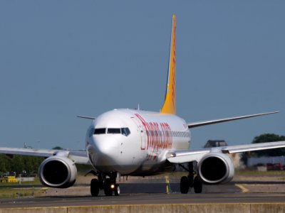 TC-AAR Pegasus Boeing 737-86N(WL) - cn 28624 taxiing 21July 2013 pic-001