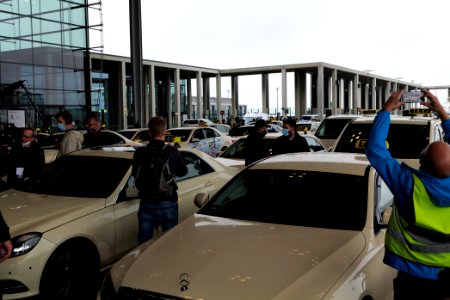Taxi protest at BER opening 2020-10-31 02