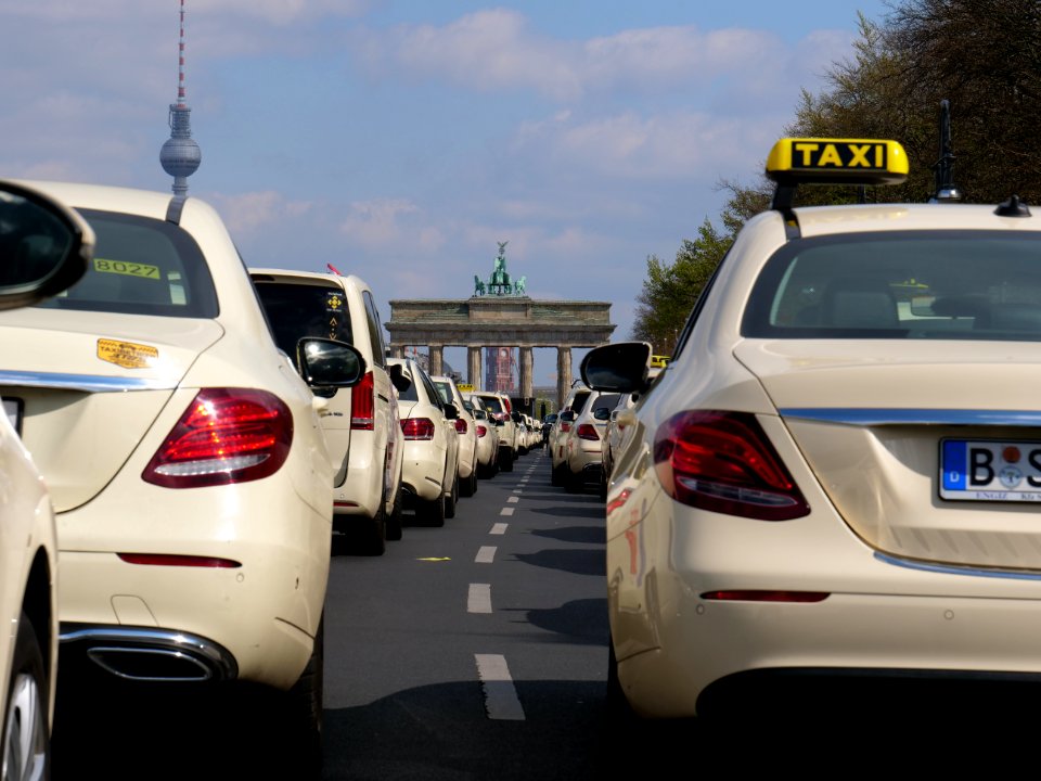 Taxi protest in Berlin 10-04-2019 13