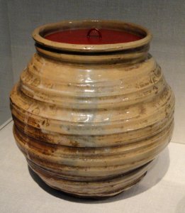 Tea ceremony water jar, Japan, Uji, Asahi ware, Edo period, 1650-1750 AD, stoneware with wood-ash glaze, lacquered wooden lid - Freer Gallery of Art - DSC05479