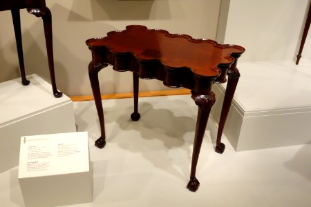 Tea table, Boston, Massachusetts, 1755-1765, mahogany, white pine - Winterthur Museum - DSC01372