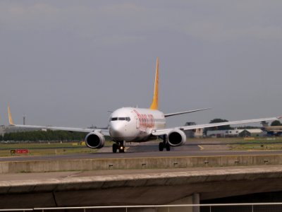 TC-AAR Pegasus Boeing 737-86N(WL) - cn 28624 taxiing 14july2013 pic-001