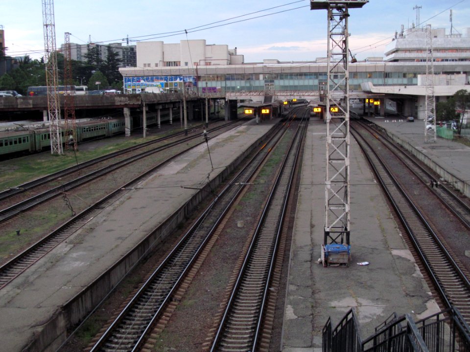 Tbilisi railway station platforms