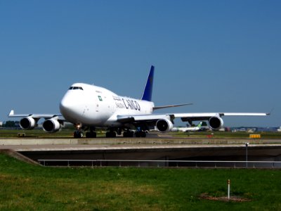 TC-ACG Saudi Arabian Airlines Boeing 747-481(BDSF) - cn 25641 taxiing 21July2013 pic-001