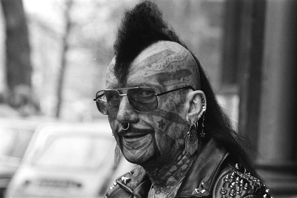 Tattoo Convention bijeenkomst getatoeeerden in Paradiso Amsterdam man (Rocky , Bestanddeelnr 932-8872