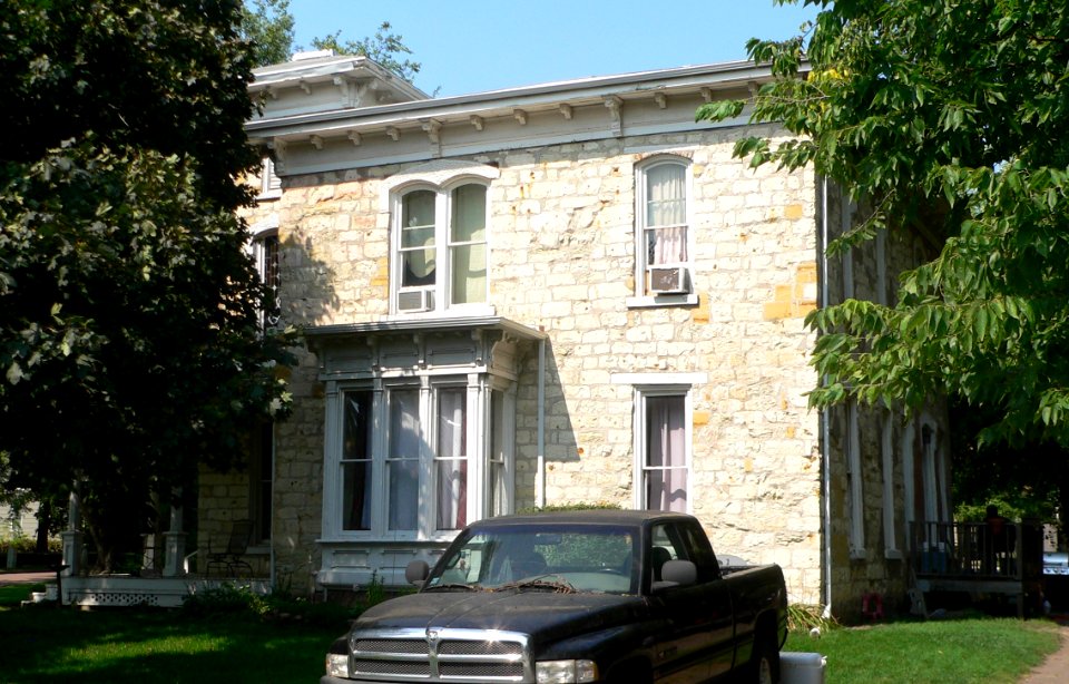 Taylor-Kessel house from SSE 1
