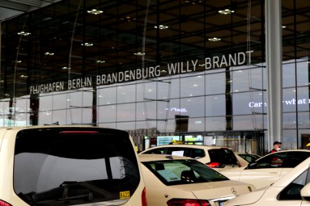 Taxi protest at BER opening 2020-10-31 09