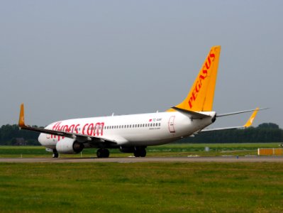 TC-AAR Pegasus Boeing 737-86N(WL) - cn 28624 taxiing 14july2013 pic-008