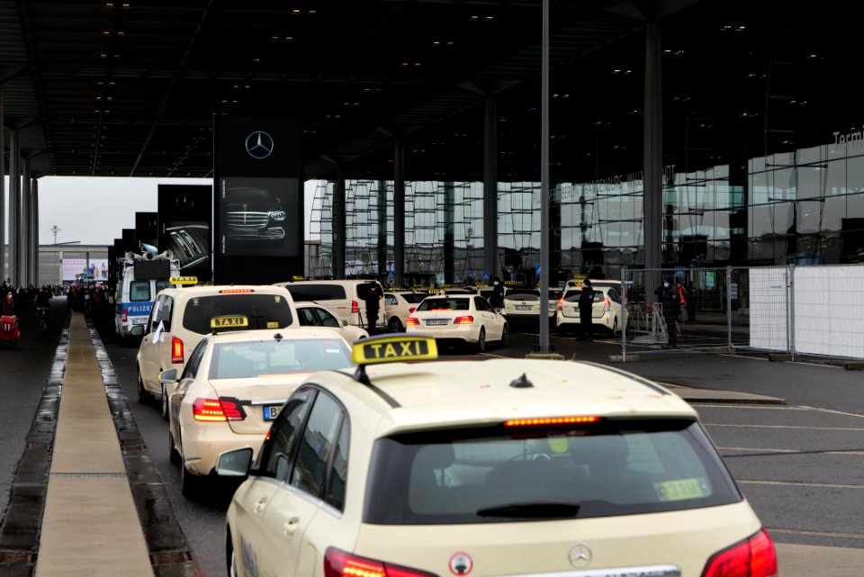 Taxi protest at BER opening 2020-10-31 03